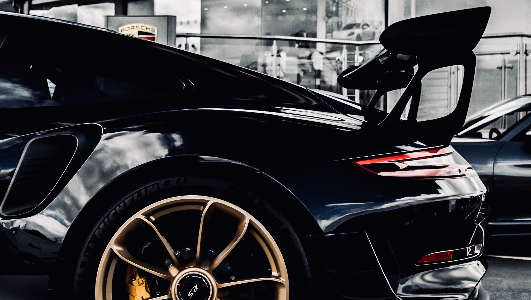 GT3RS_schwarz-schnitt2